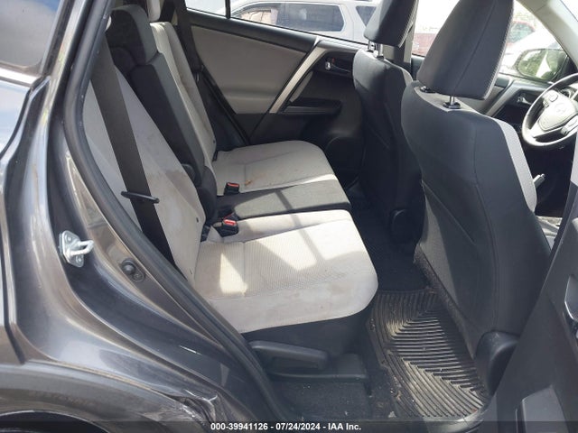 Toyota Rav4 Xle 2017 JTMRFREV5HD214002 Image 8
