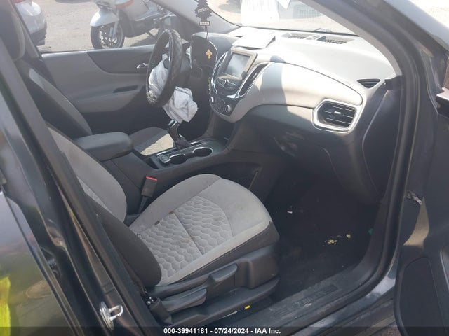Chevrolet EQUINOX LS 2018 2GNAXREV6J6290026 Image 5