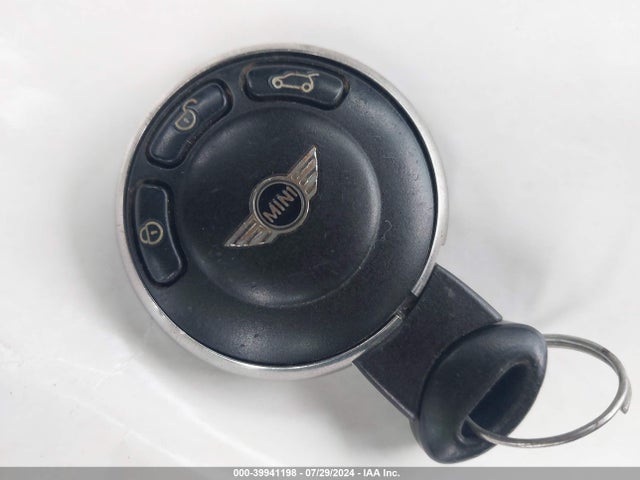 2011 MINI COOPER S WMWSV3C5XBTY23469 Photo 10