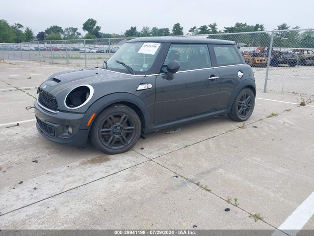 2011 MINI COOPER S WMWSV3C5XBTY23469 Photo 1