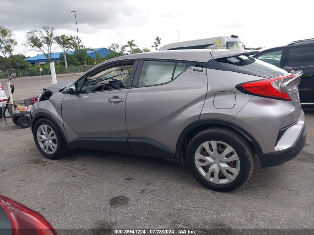 Toyota C-HR LE 2020 NMTKHMBX2LR110826 Image 14