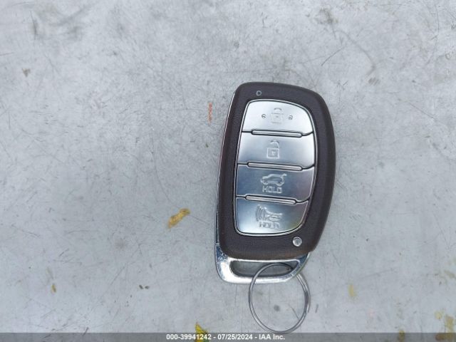 KM8J33A48MU403927 Hyundai Tucson Value