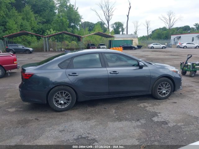 3KPF24AD6KE096255 KIA FORTE FE
