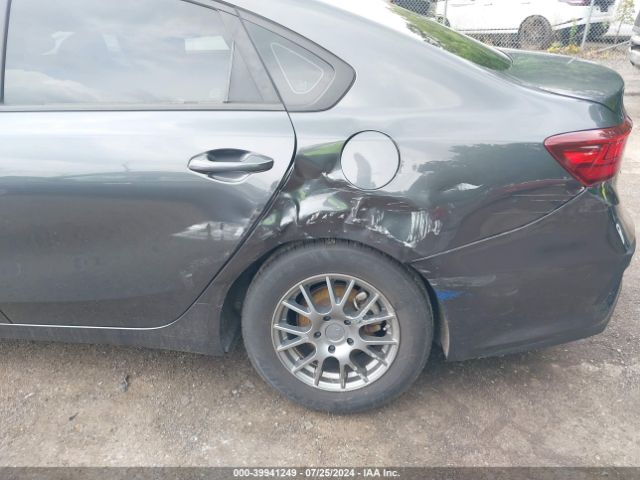 3KPF24AD6KE096255 KIA FORTE FE
