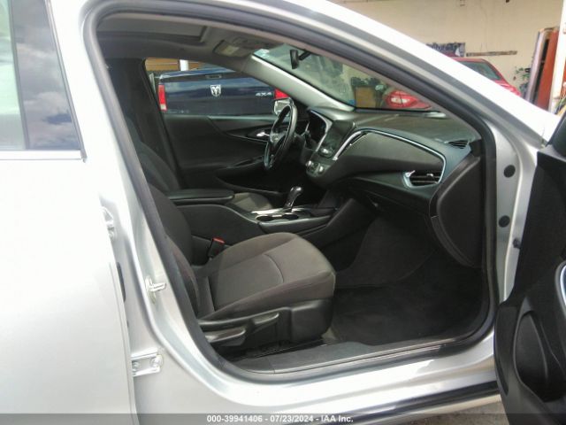 1G1ZD5ST3JF128627 Chevrolet MALIBU LT