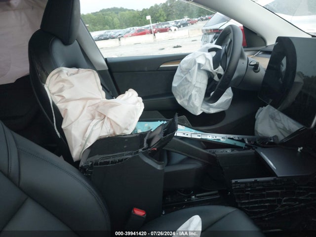 2023 TESLA MODEL Y 7SAYGDEE8PA041112 Photo 4