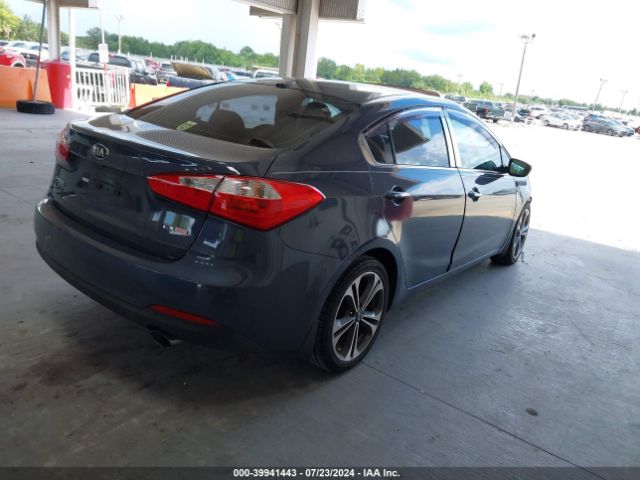 KNAFZ4A84E5104624 KIA FORTE EX