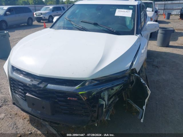 3GNKBJRS8KS686188 Chevrolet BLAZER RS