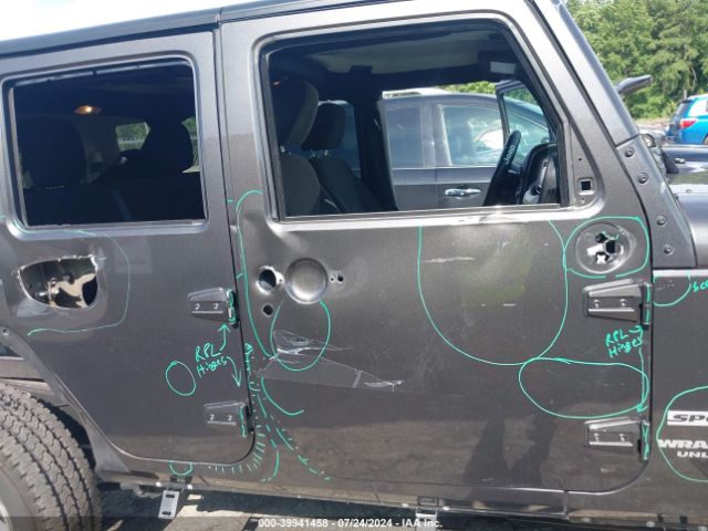 1C4BJWDGXHL700103 Jeep Wrangler Unlimited Sport 4x4