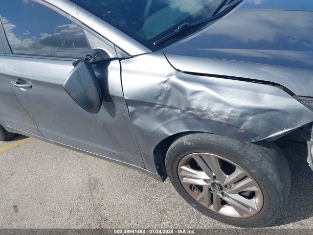 Hyundai ELANTRA SEL 2019 5NPD84LF0KH468186 Image 19