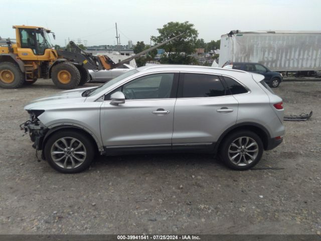 5LMCJ2D94HUL70069 Lincoln MKC SELECT