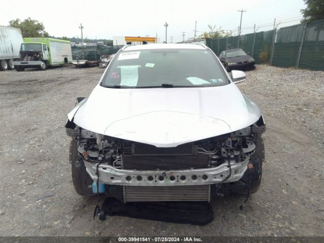 5LMCJ2D94HUL70069 Lincoln MKC SELECT
