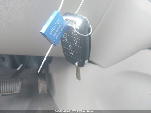 KNDMB5C16M6670202 KIA SEDONA LX