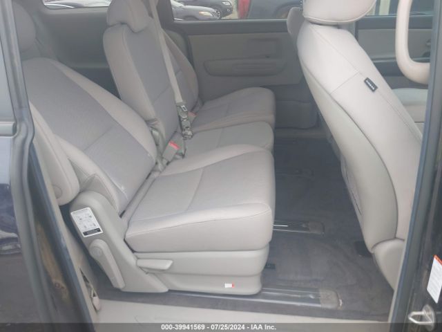 KNDMB5C16M6670202 KIA SEDONA LX