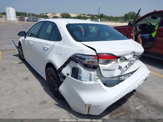 Toyota COROLLA LE 2021 5YFEPMAE8MP246163 Image 3