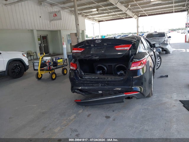 KIA Optima Lx 2018 5XXGT4L33JG255065 Image 16