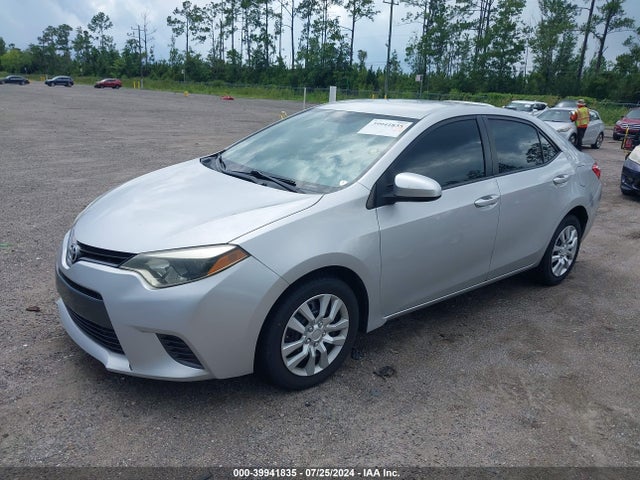 Toyota COROLLA LE 2015 5YFBURHEXFP266268 Image 2
