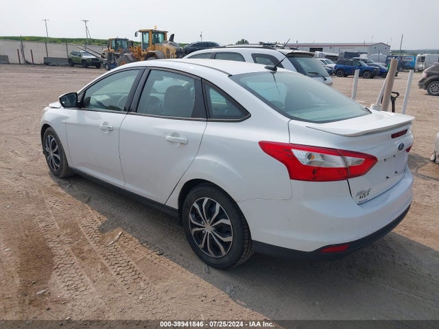 Ford FOCUS SE 2014 1FADP3F28EL383267 Image 3