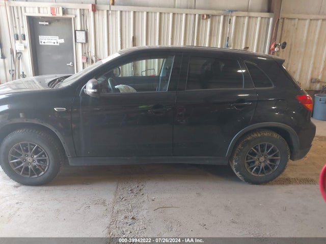JA4AR3AU0KU007825 Mitsubishi Outlander Sport 2.0 Es