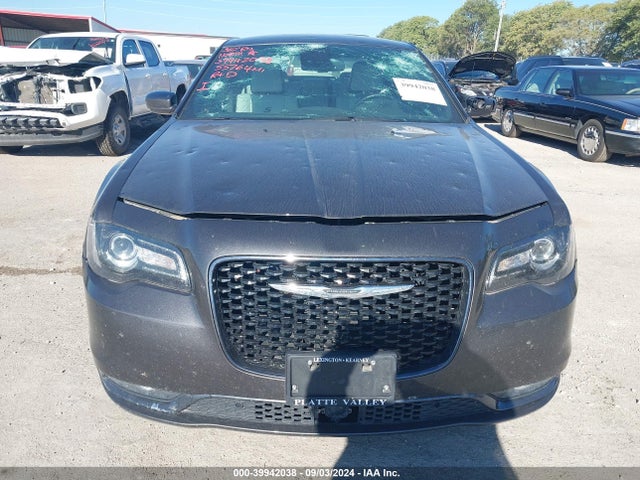2C3CCAGG7KH506456 Chrysler 300 300s Awd