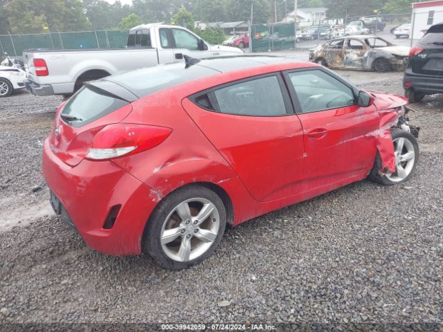 KMHTC6AD8EU216912 Hyundai Veloster Base W/black