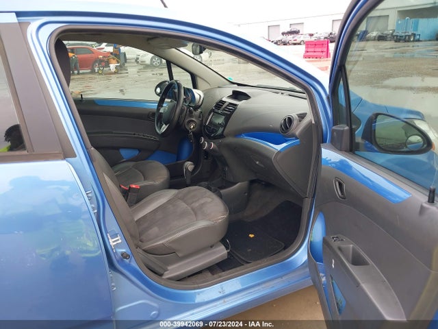 Chevrolet Spark 1lt Auto 2014 KL8CD6S90EC437026 Image 5