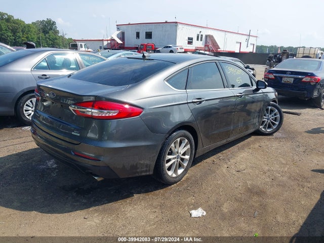 Ford FUSION SE 2019 3FA6P0HD1KR163021 Image 4