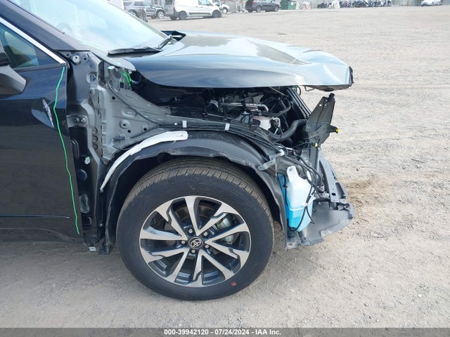 Toyota Corolla Cross Xle 2023 7MUDAAAG1PV063654 Image 18