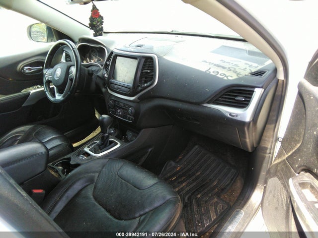 1C4PJMJX6JD613281 Jeep Cherokee Overland 4x4