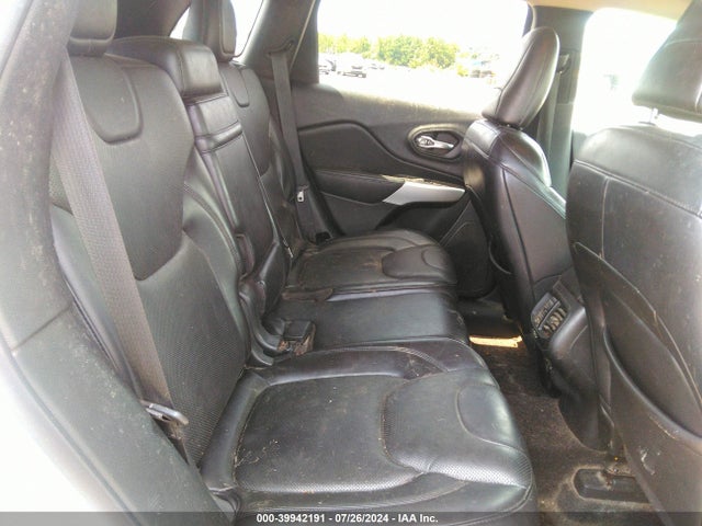 1C4PJMJX6JD613281 Jeep Cherokee Overland 4x4