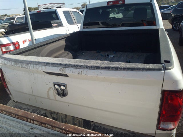 1C6RR6FT5KS747495 RAM 1500 Classic Tradesman Quad Cab 4x2 6'4 Box