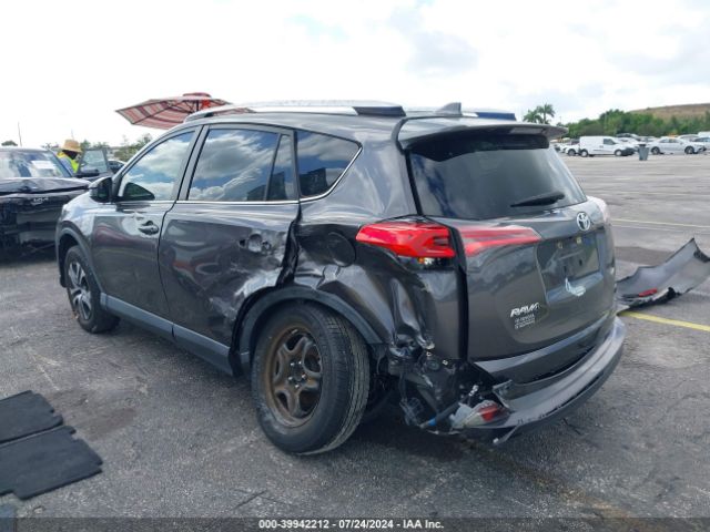 JTMZFREVXJJ189380 Toyota RAV4 LE