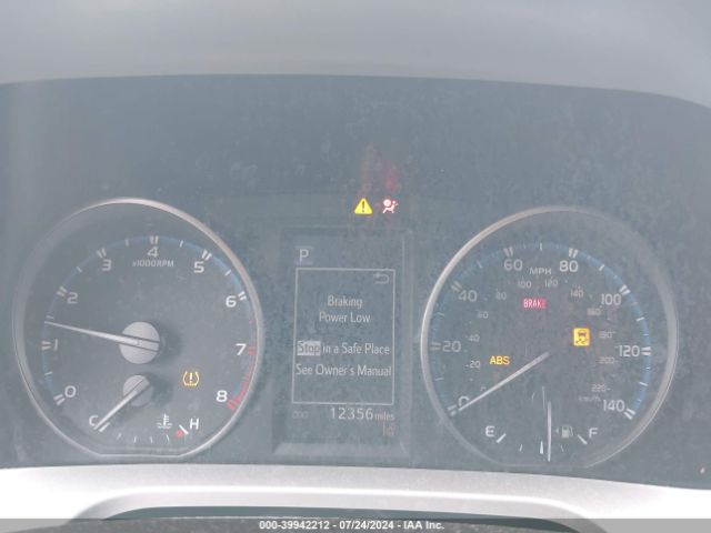 JTMZFREVXJJ189380 Toyota RAV4 LE