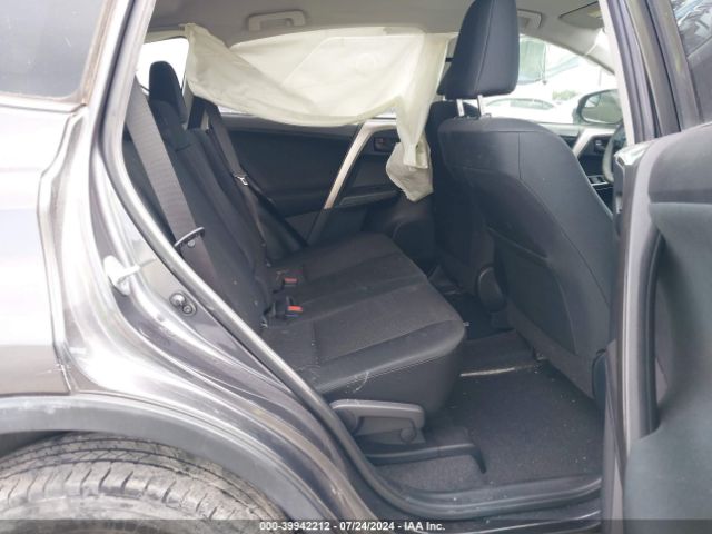 JTMZFREVXJJ189380 Toyota RAV4 LE