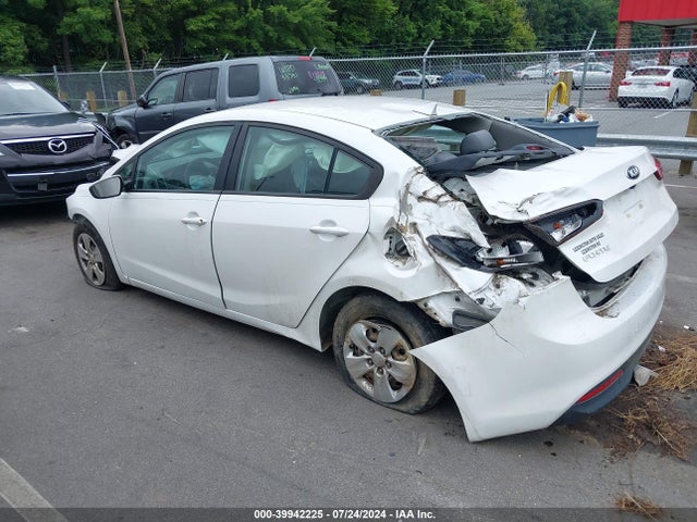 KIA FORTE LX 2017 3KPFL4A77HE031348 Image 3