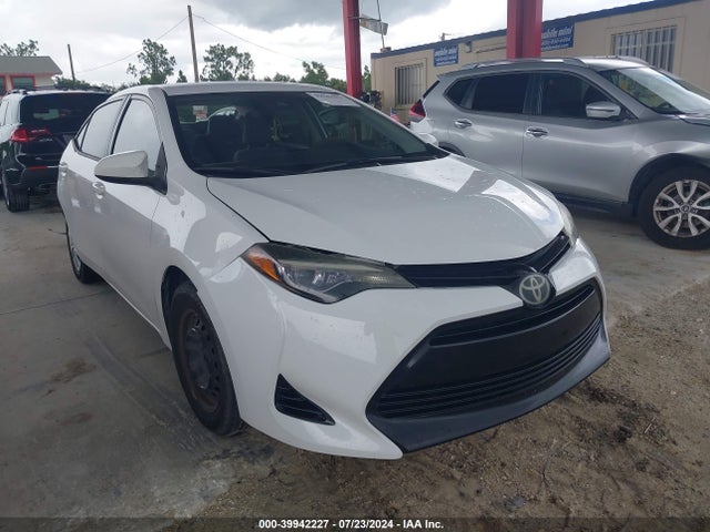 Toyota COROLLA L 2017 5YFBURHE6HP672373 zdjęcie główne
