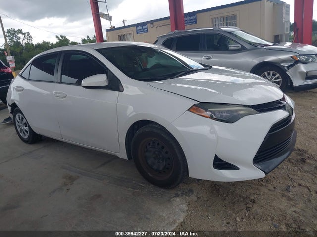 Toyota COROLLA L 2017 5YFBURHE6HP672373 Image 14