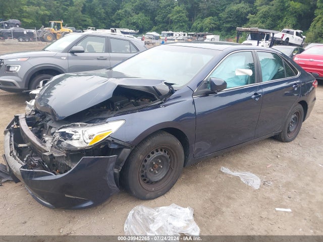 Toyota CAMRY LE 2016 4T4BF1FK1GR558563 Image 2