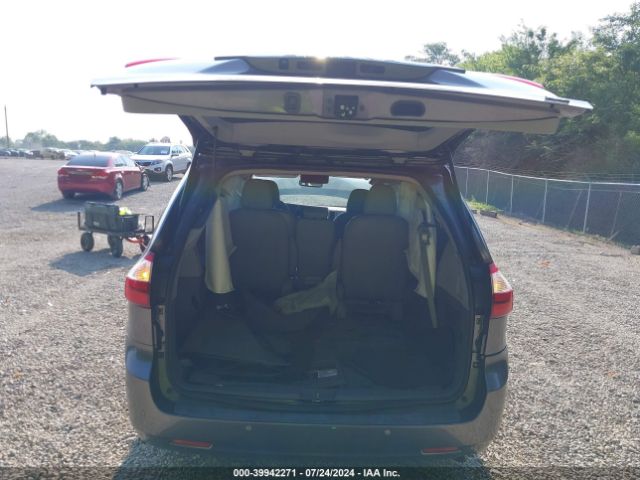 5TDYK3DC4GS715714 Toyota Sienna Xle 8 Passenger