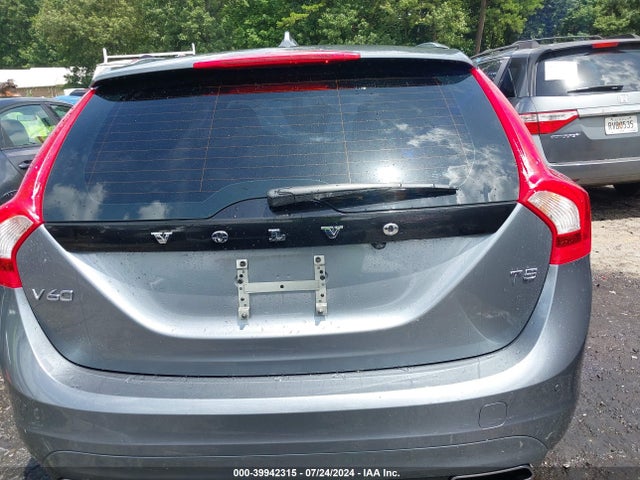 Volvo V60 T5 Platinum 2017 YV140MEM7H1333414 Image 16