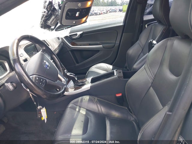 YV140MEM7H1333414 Volvo V60 T5 Platinum