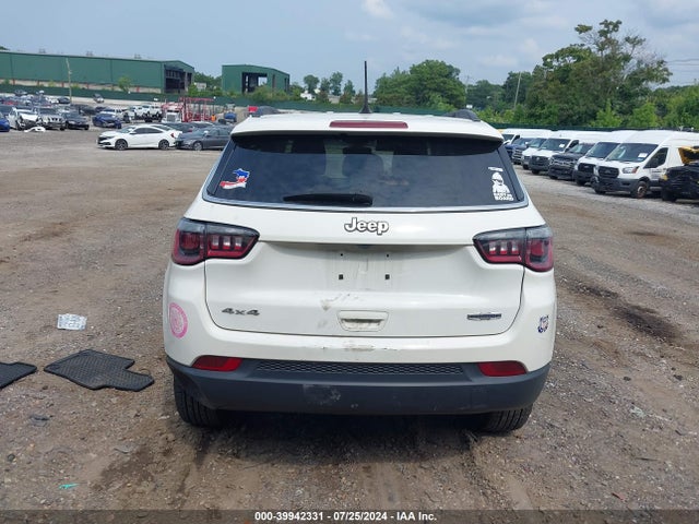 Jeep Compass Latitude 4x4 2019 3C4NJDBB0KT812901 Image 16
