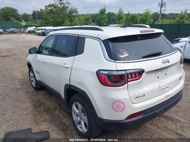 Jeep Compass Latitude 4x4 2019 3C4NJDBB0KT812901 Image 3