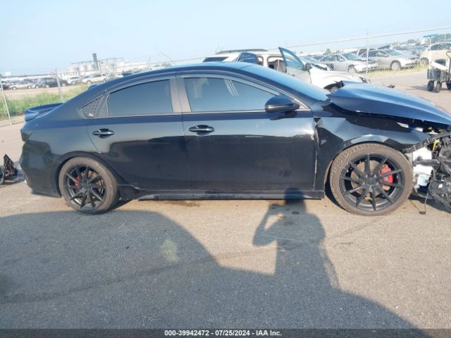 3KPF44AC0PE602607 KIA Forte Gt Manual