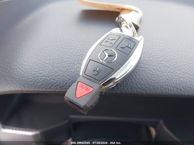WDCGG5HBXFG414880 Mercedes-Benz GLK 350