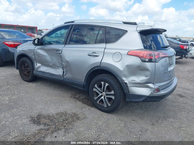 Toyota RAV4 LE 2016 2T3ZFREV8GW272316 Image 3