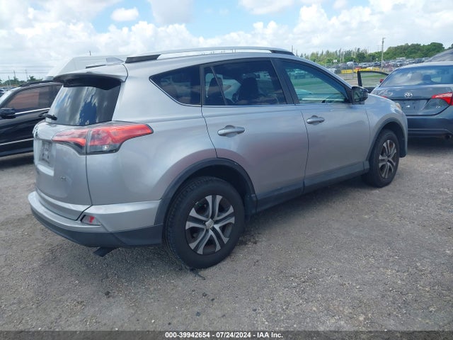 Toyota RAV4 LE 2016 2T3ZFREV8GW272316 Image 4
