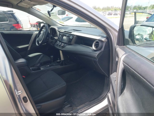 Toyota RAV4 LE 2016 2T3ZFREV8GW272316 Image 5