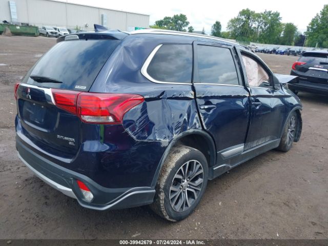 JA4AZ3A39JJ000170 Mitsubishi Outlander Sel