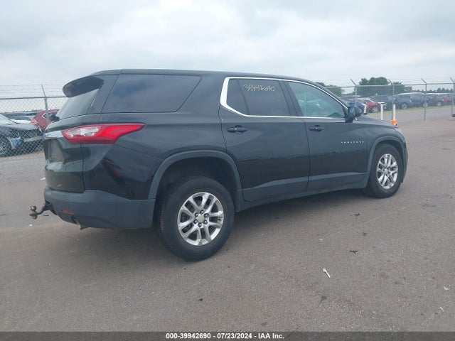 Chevrolet Traverse Ls 2018 1GNERFKW6JJ182077 Image 4